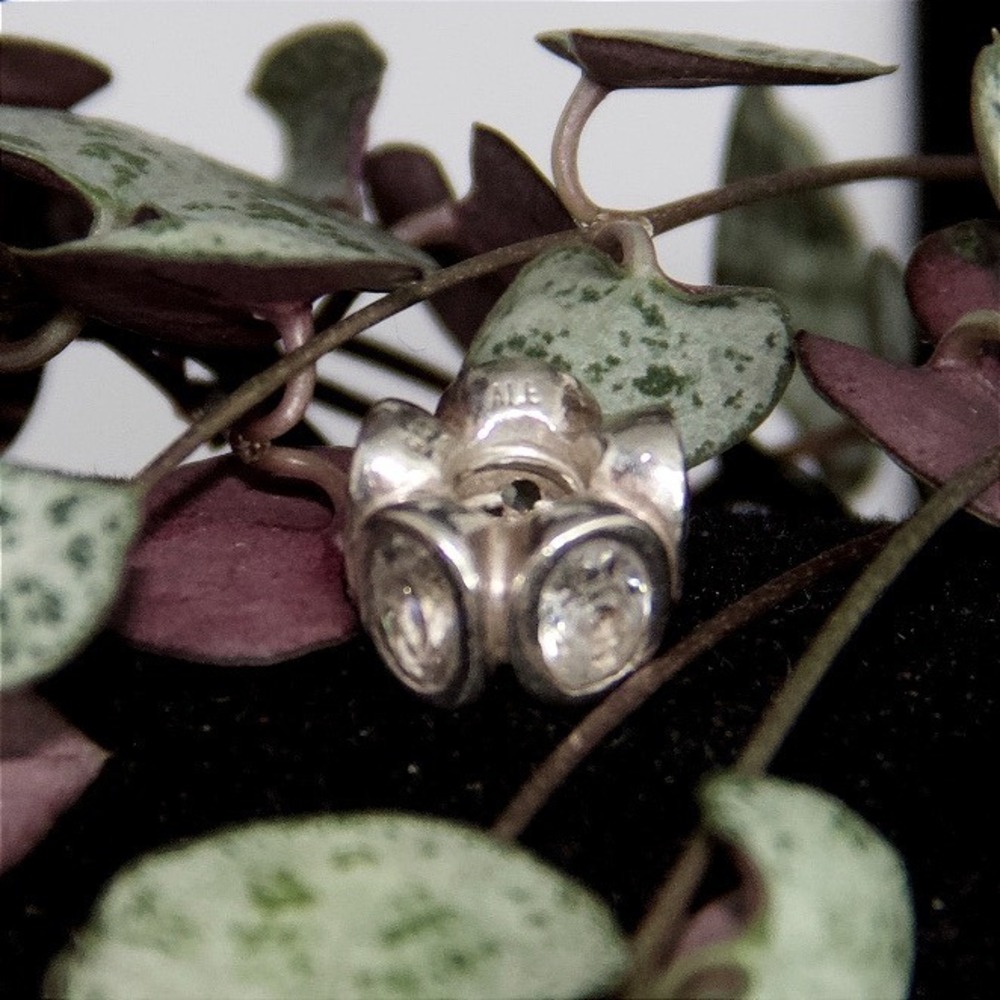 Pandora Sterling Silver ALE Clear Oval Cubic Zirconia Flower Bead Charm 790442CZ - Picture 3 of 8